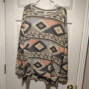 Sew In Love Geometric Patterned Top - Gray, Pink 2x